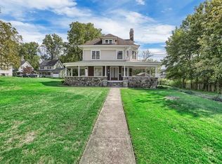 11 North St, Washingtonville, NY 10992