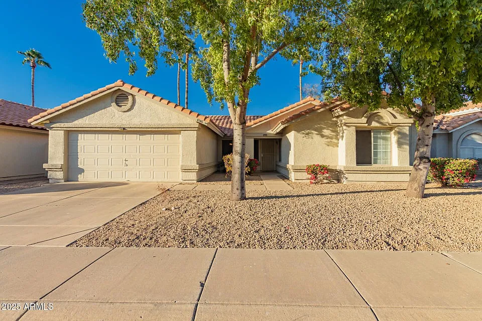 3 bed, 1739 sqft, $2,600 — Photo 3