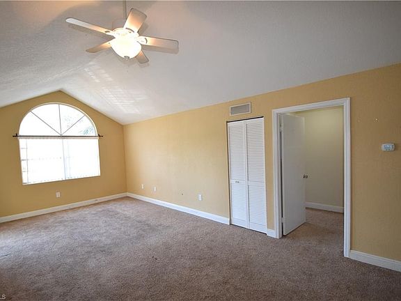 2nd image of 3421 Winkler Ave APT 406