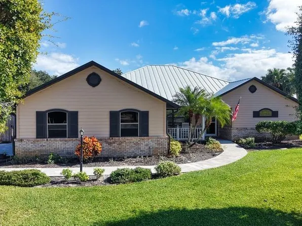 714 W Fischer Cir, Sebastian, FL 32958