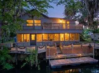11590 N Kayak Point, Inglis, FL 34449
