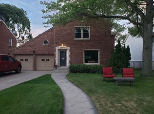 25610 York Rd, Royal Oak, MI 48067