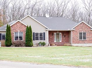 43 Bellingham Rd, Blackstone, MA 01504