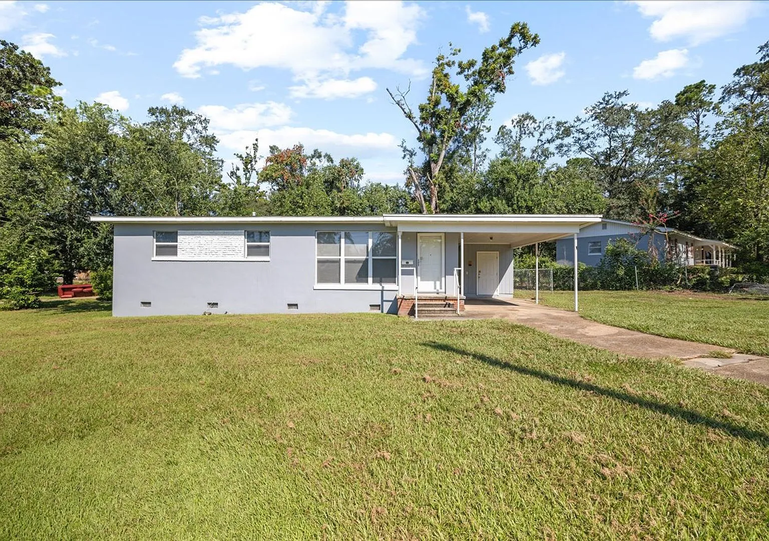 3 Bedroom Home Near Campus Available for Fall 2027 — Photo 1