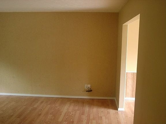 3rd image of 1371 Dunedin Ave