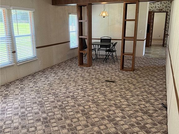 3rd image of 4830 Harper Rd