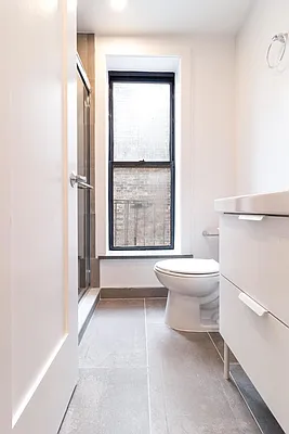 Rented by Empire City Real Estate LLC | media 19