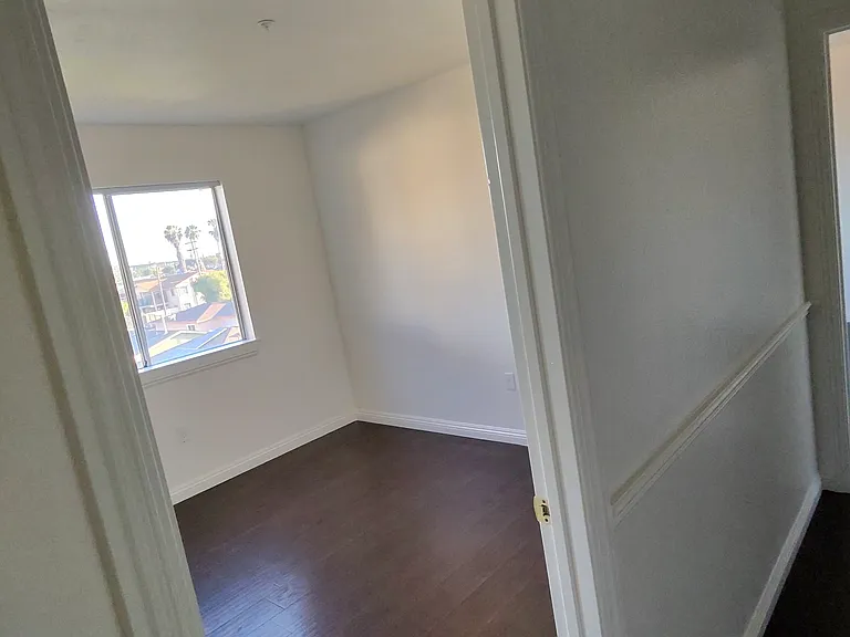 3902 W Valencia Dr #11 — Photo 5