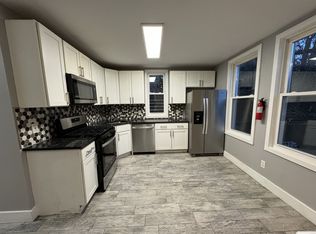 224 Freeman Ave #3, Jersey City, NJ 07306