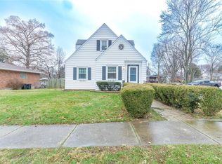 900 Lindenwood Ave, Saint Charles, MO 63301