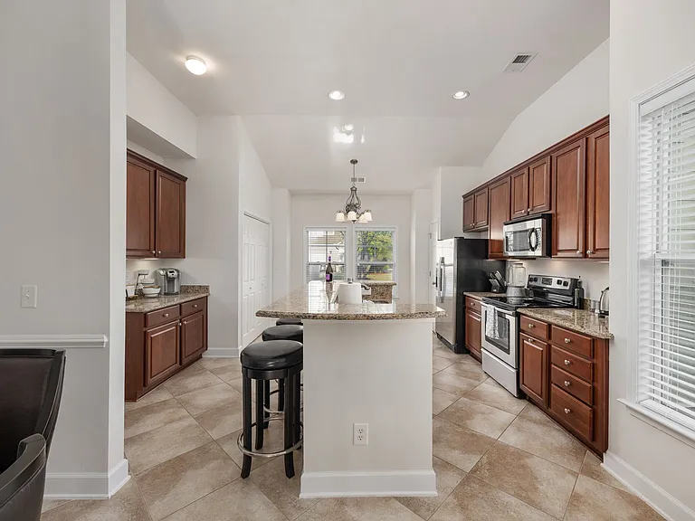 6172 Catalina Dr #911 — Photo 16