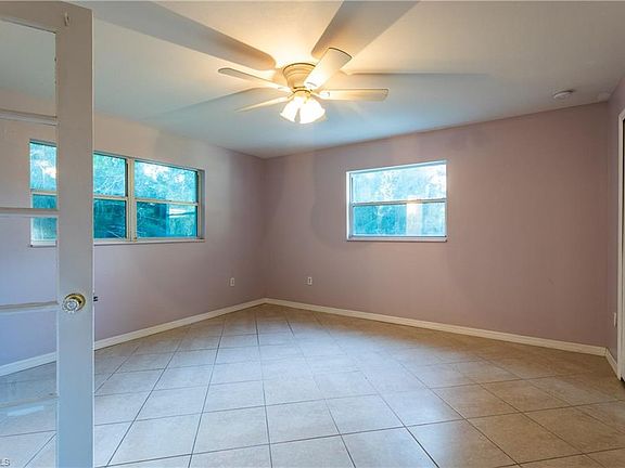 3rd image of 20503 Fern Cir