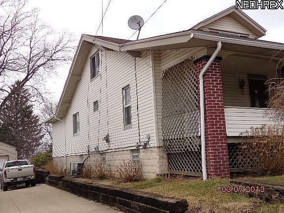 2nd image of 283 E Paige Ave