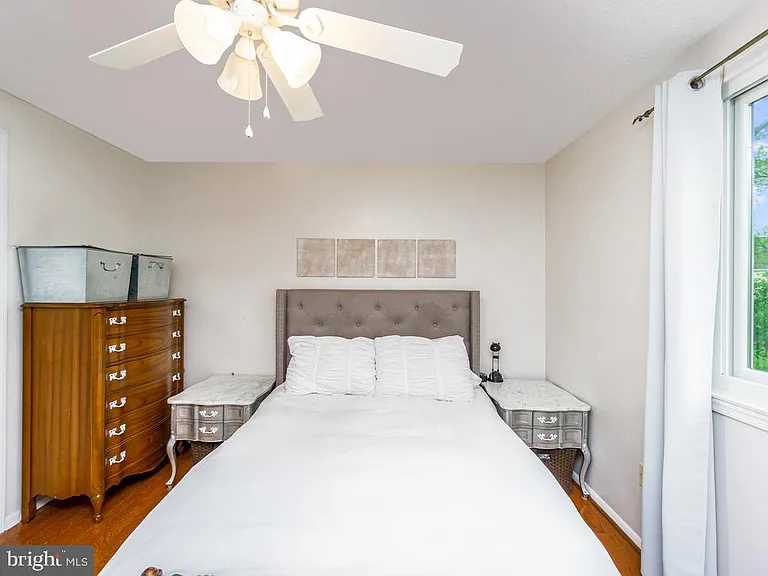 3827 Dittany Ct — Photo 30
