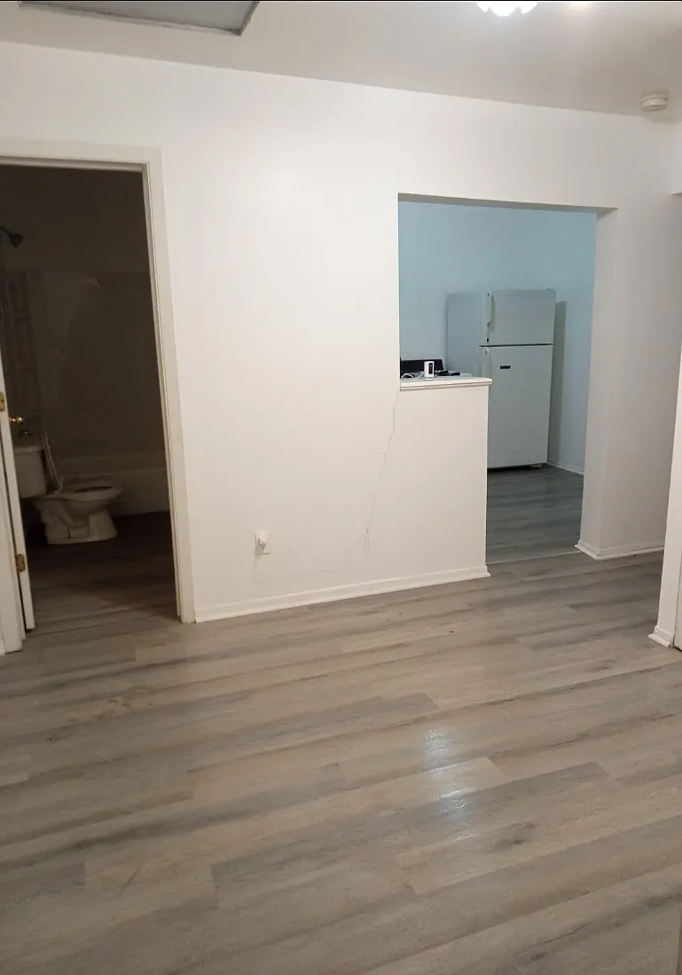 2 bed, 800 sqft, $1,150 — Photo 2