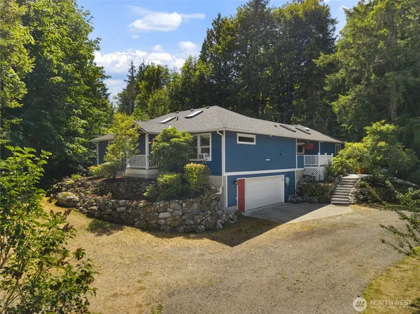 27300 Garden Gate Avenue NE, Kingston, WA 98346