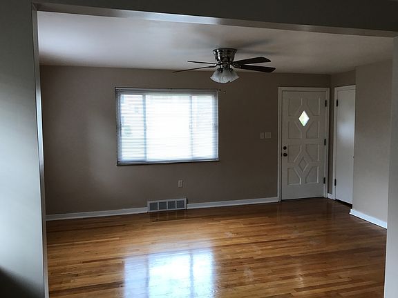 5th image of 120 Maryland Pl