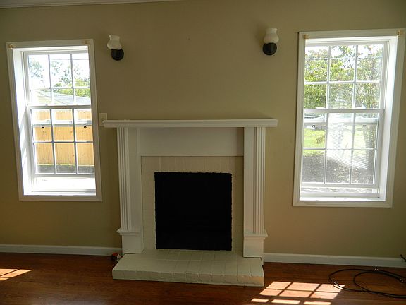 2nd image of 1322 College Ave NW