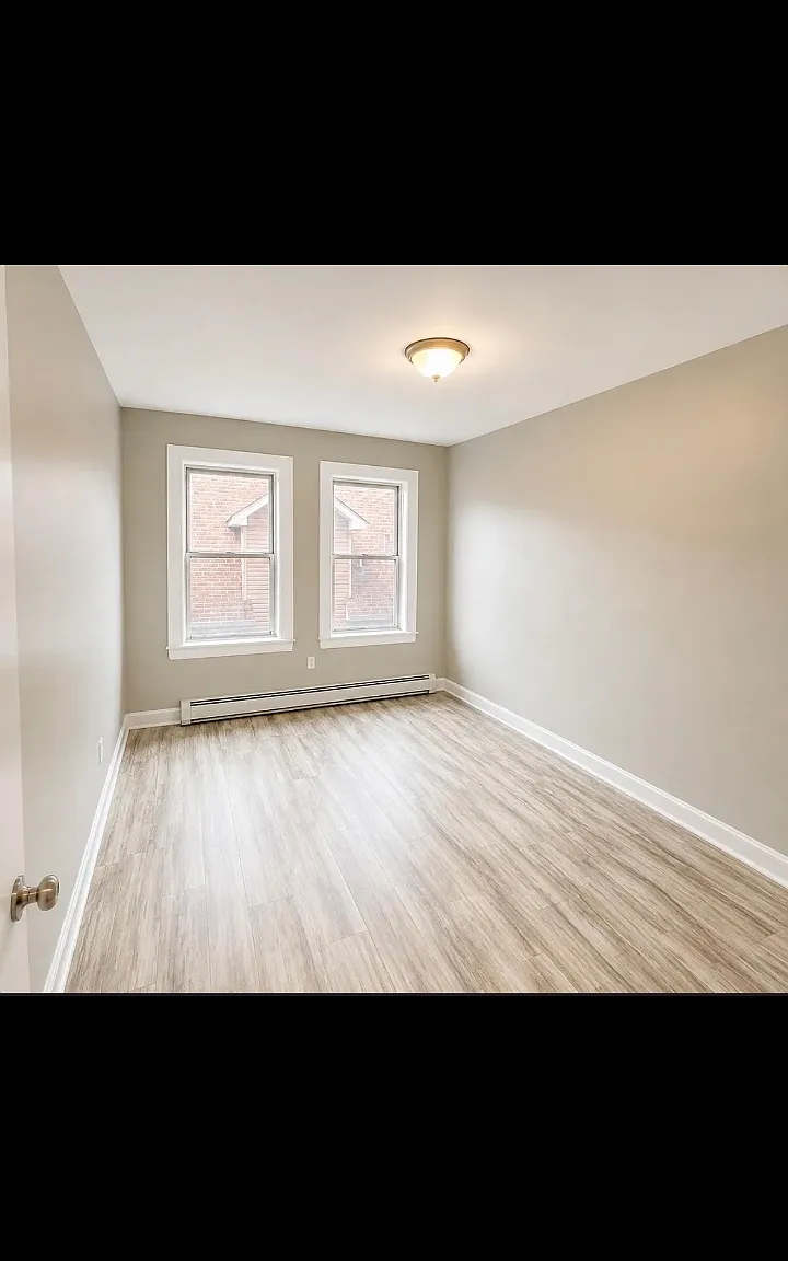 378 Park Ave — Photo 3
