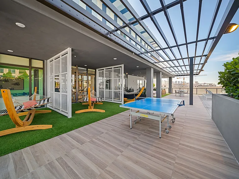 Artem — Photo 31