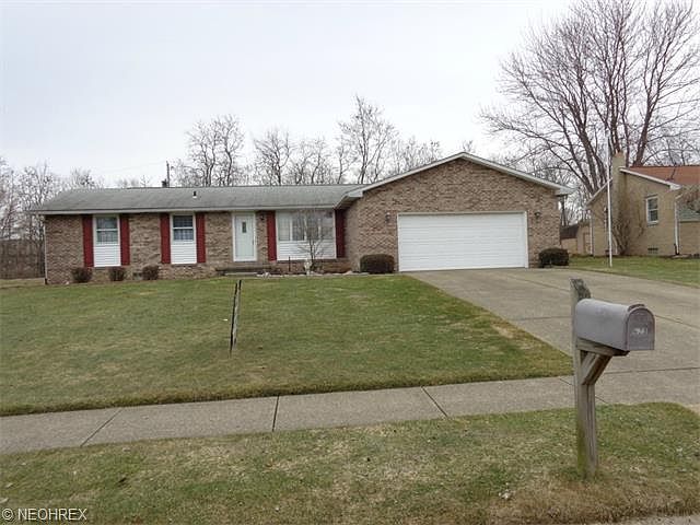 1st image of 623 Taff Cir
