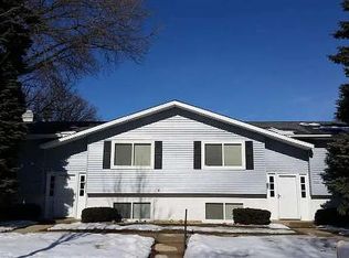 6422 Offshore Dr, Madison, WI 53705