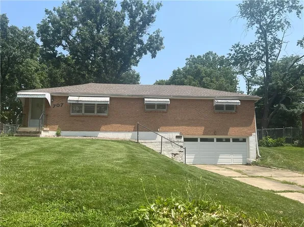 707 N Morse Ave, Liberty, MO 64068