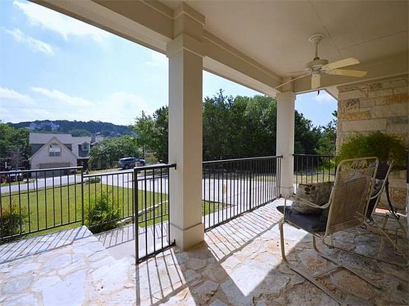 Spacious front porch with hill country views!