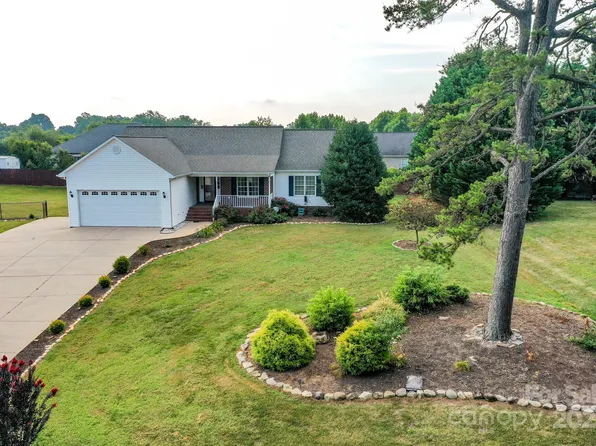 414 Bob Hardin Rd, Rutherfordton, NC 28139