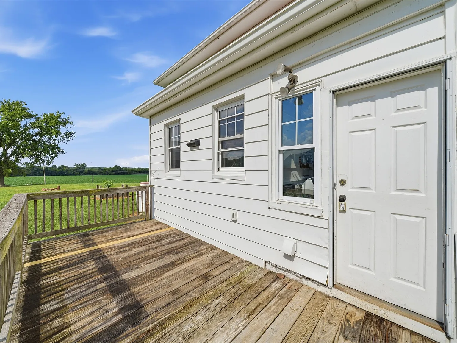 4 bed, 1980 sqft, $3,000 — Photo 3