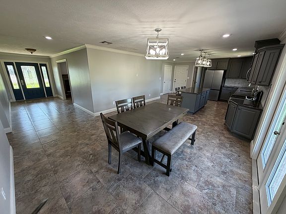 5th image of 7007 Burgundy Dr