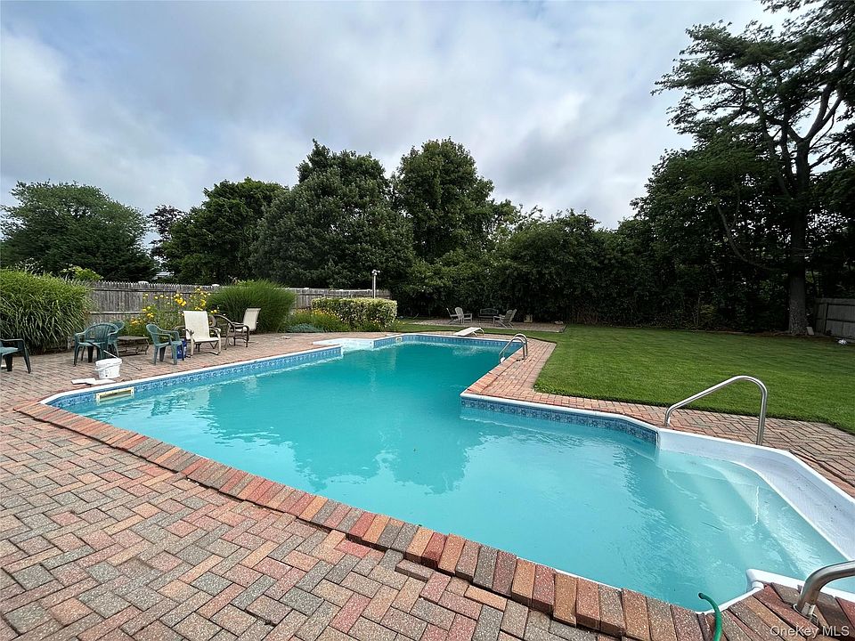 2nd image of 65 Sylvia Drive