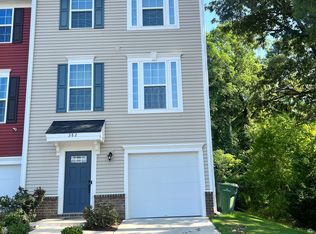 382 Cotton Brook Dr, Fuquay Varina, NC 27526
