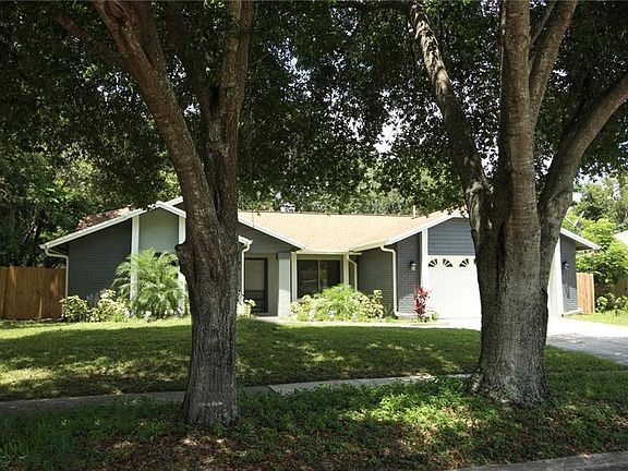 3rd image of 4718 Leacock Ct
