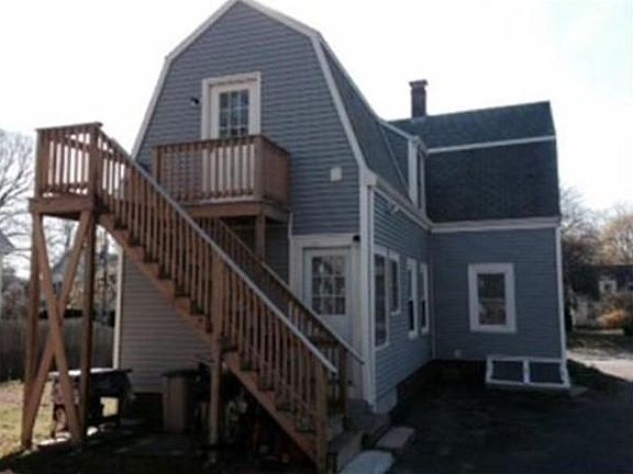 2nd image of 32 Bourne St #1