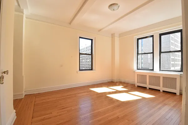 Rented by (Legacy) NY Quality Living Uptown | media 5