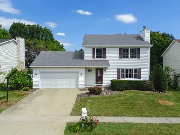 1610 Cutter Ct, Normal, IL 61761