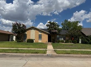 3228 Delaford Dr, Carrollton, TX 75007