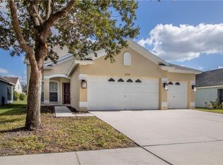 6334 Bridgecrest Dr, Lithia, FL 33547