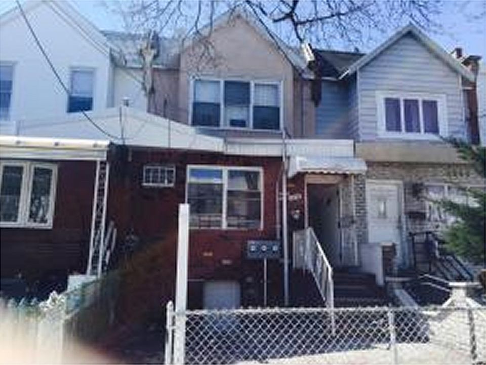 1st image of 2252 E 15th St #1