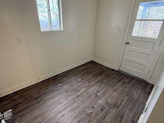 2nd image of 2316 Broadway Ave #1