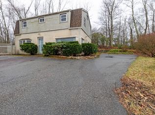 383 Moodus Rd, East Hampton, CT 06424