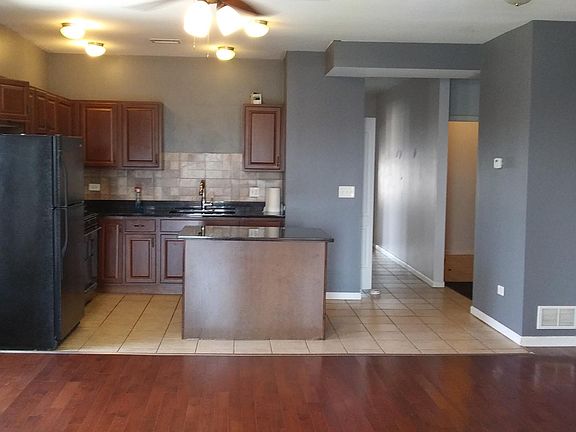 5th image of 1636 W Chicago Ave APT 4