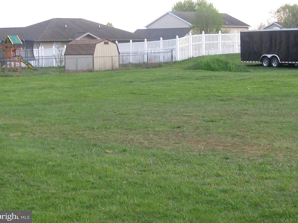 1st image of 75 Wilkson Ln #2