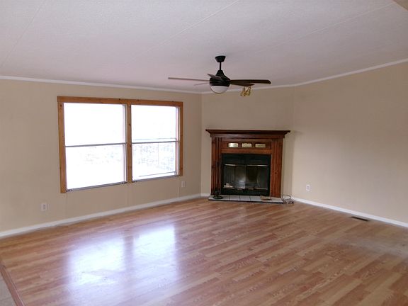 2nd image of 154 Bell Dr