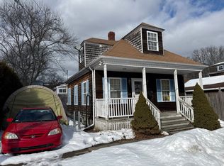 977 Bristol St, New Bedford, MA 02745