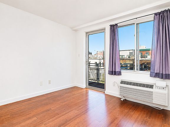 4th image of 286 Stanhope St APT 2F