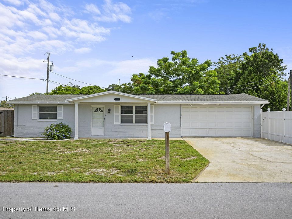 7305 Princeton Dr, Hudson, FL 34667 | Zillow
