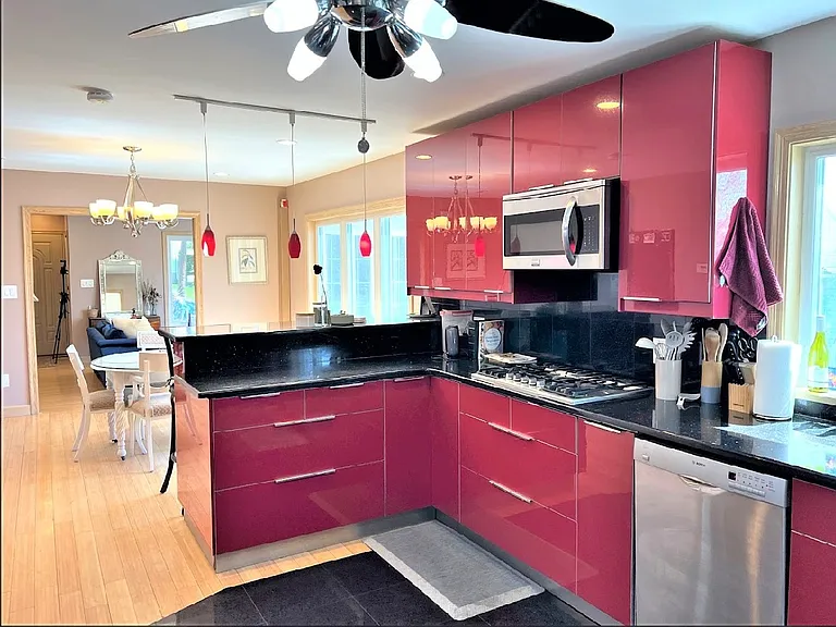 52 Channing Rd — Photo 12