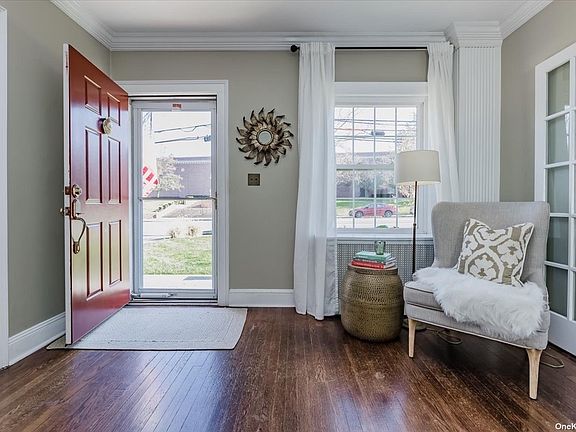 3rd image of 89 Laurel Ave